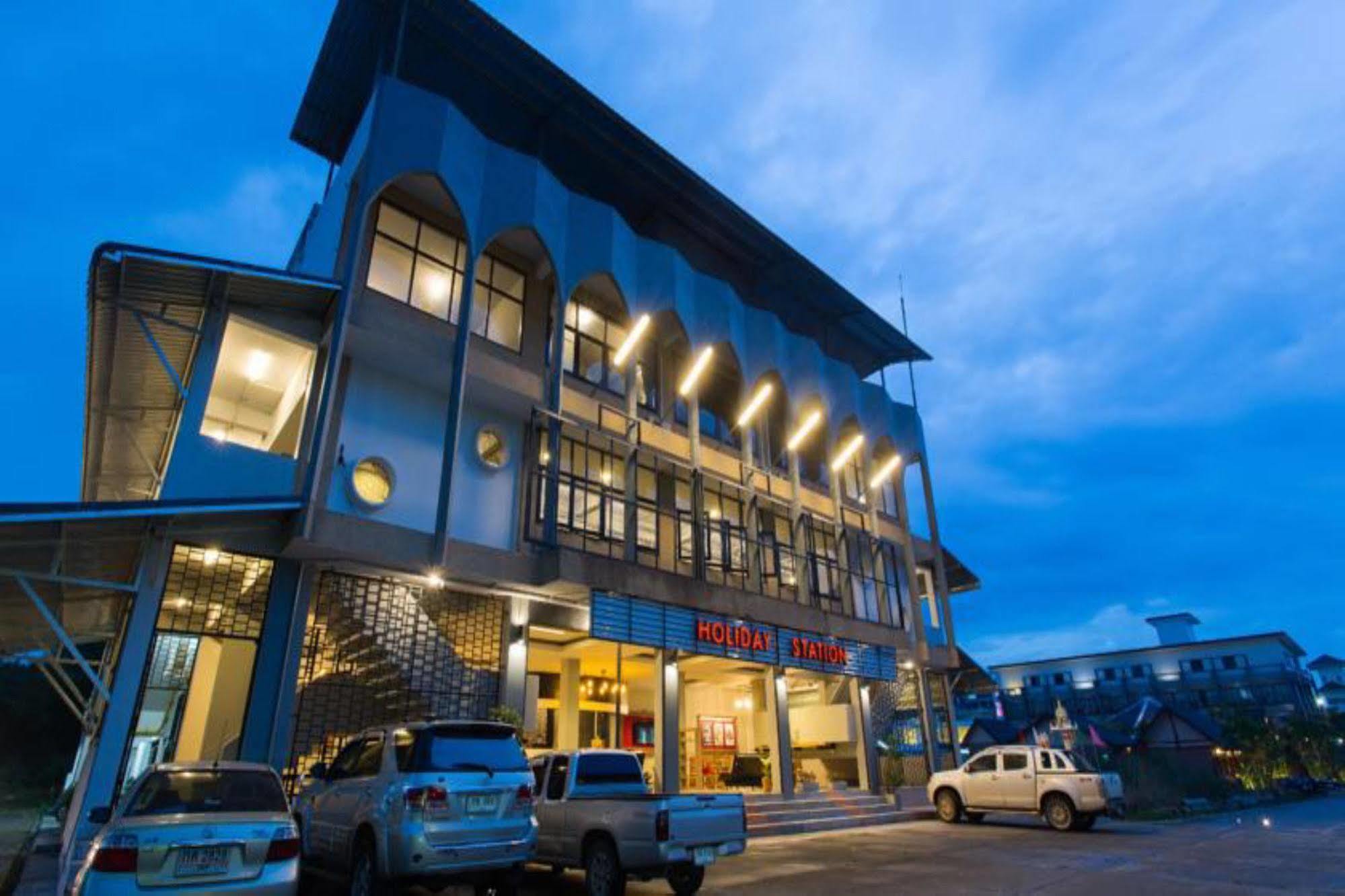 Holiday Station Hostel Krabi town Extérieur photo