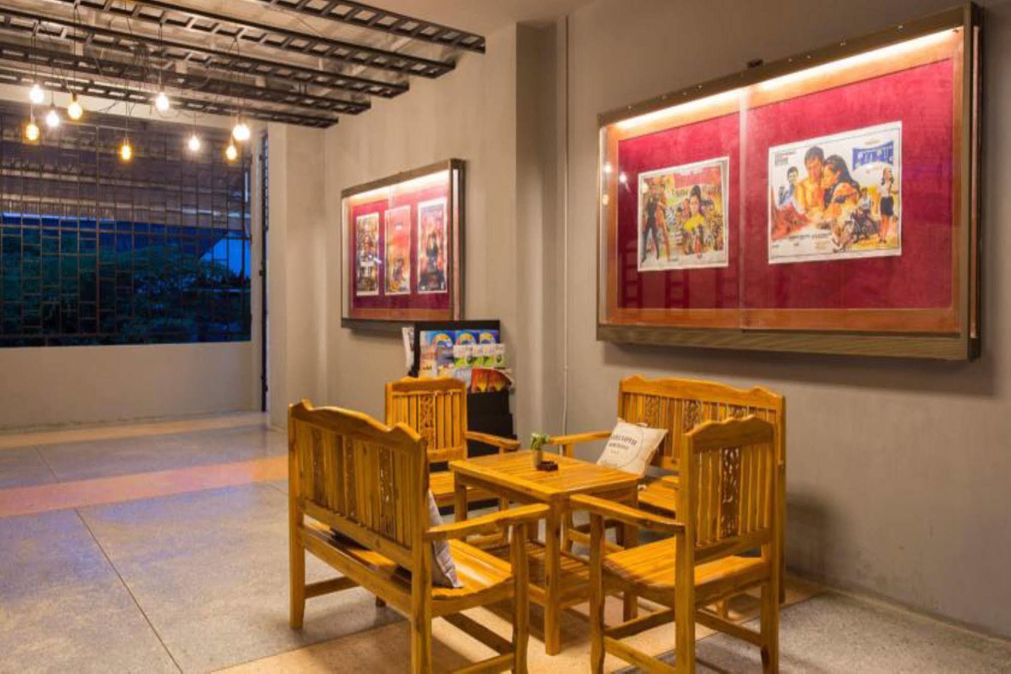 Holiday Station Hostel Krabi town Extérieur photo