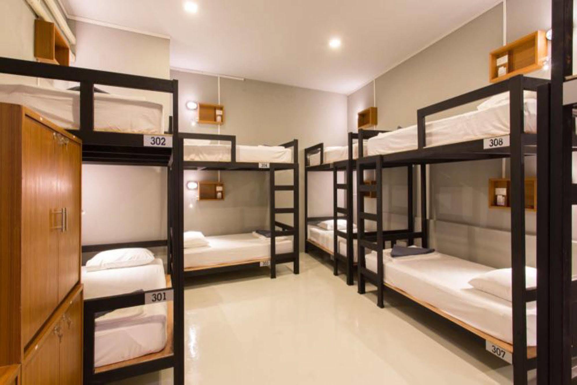 Holiday Station Hostel Krabi town Extérieur photo