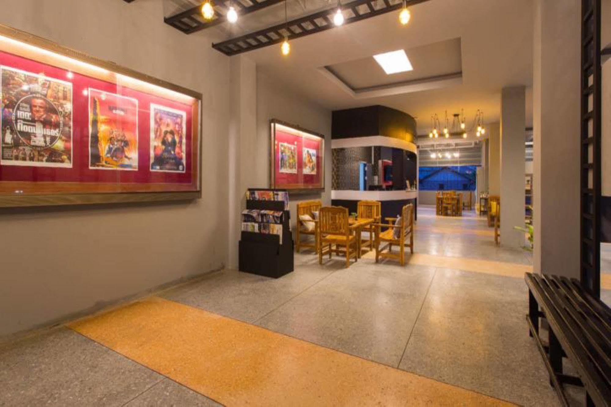 Holiday Station Hostel Krabi town Extérieur photo